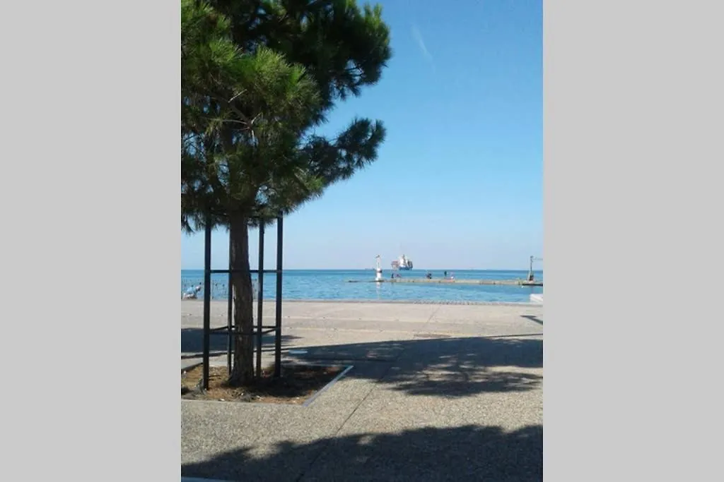 Breakfast At Tiffanys#Seafront#Thessaloniki Apartment 0*, Thessaloniki Greece